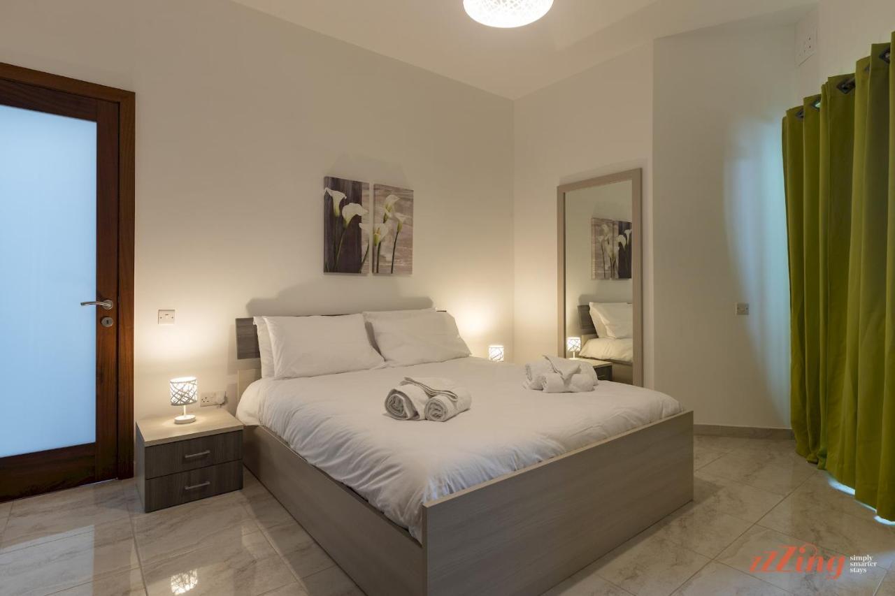 Sunny Penthouse Wterrace And Open Views St. Paul's Bay Exterior foto