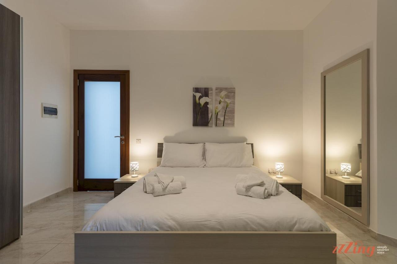Sunny Penthouse Wterrace And Open Views St. Paul's Bay Exterior foto